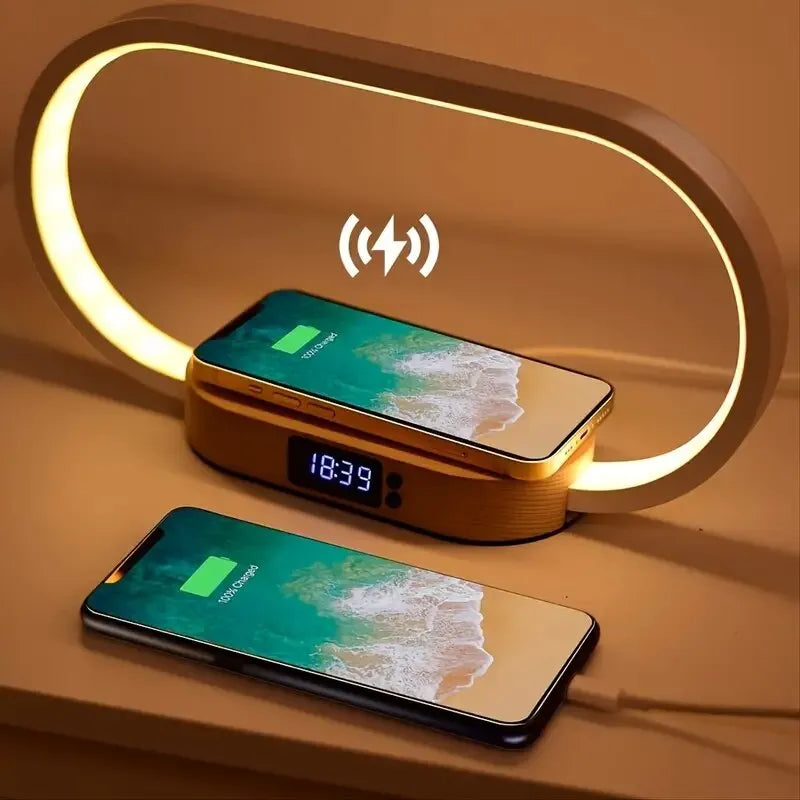 ChargeGlow™ 3-in-1 Draadloze Oplader met Lamp en Klok