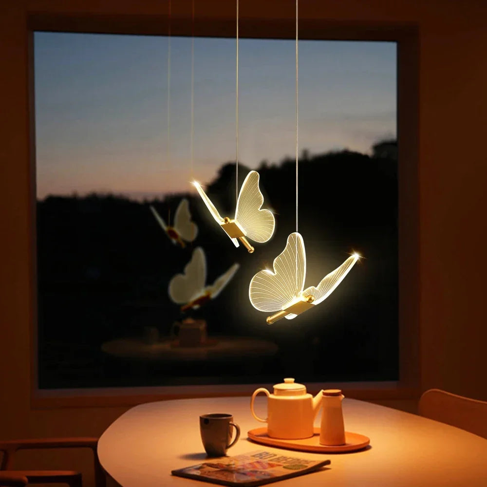 ButterflyGlow™ Vlinder LED Hanglamp – Luxe Gouden Sfeerverlichting voor Elk Interieur