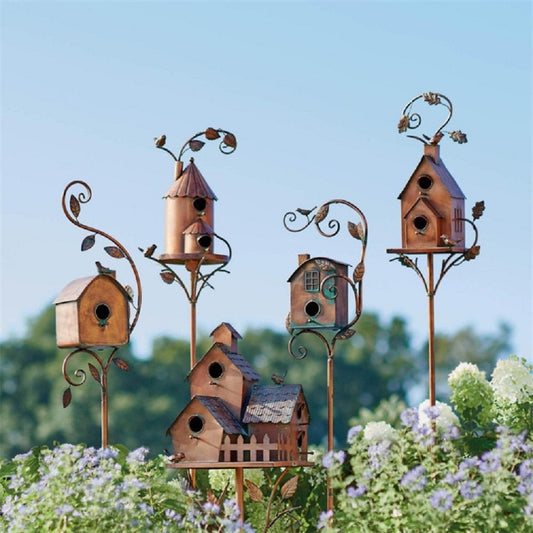 ArtNest™ Metalen Vogelhuisje – Kunstzinnige Tuindecoratie met Karakter